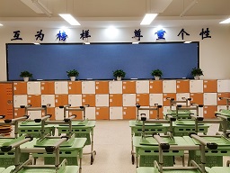 福龙学校